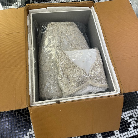 Seema Gujral lehenga - Picture 4 of 6